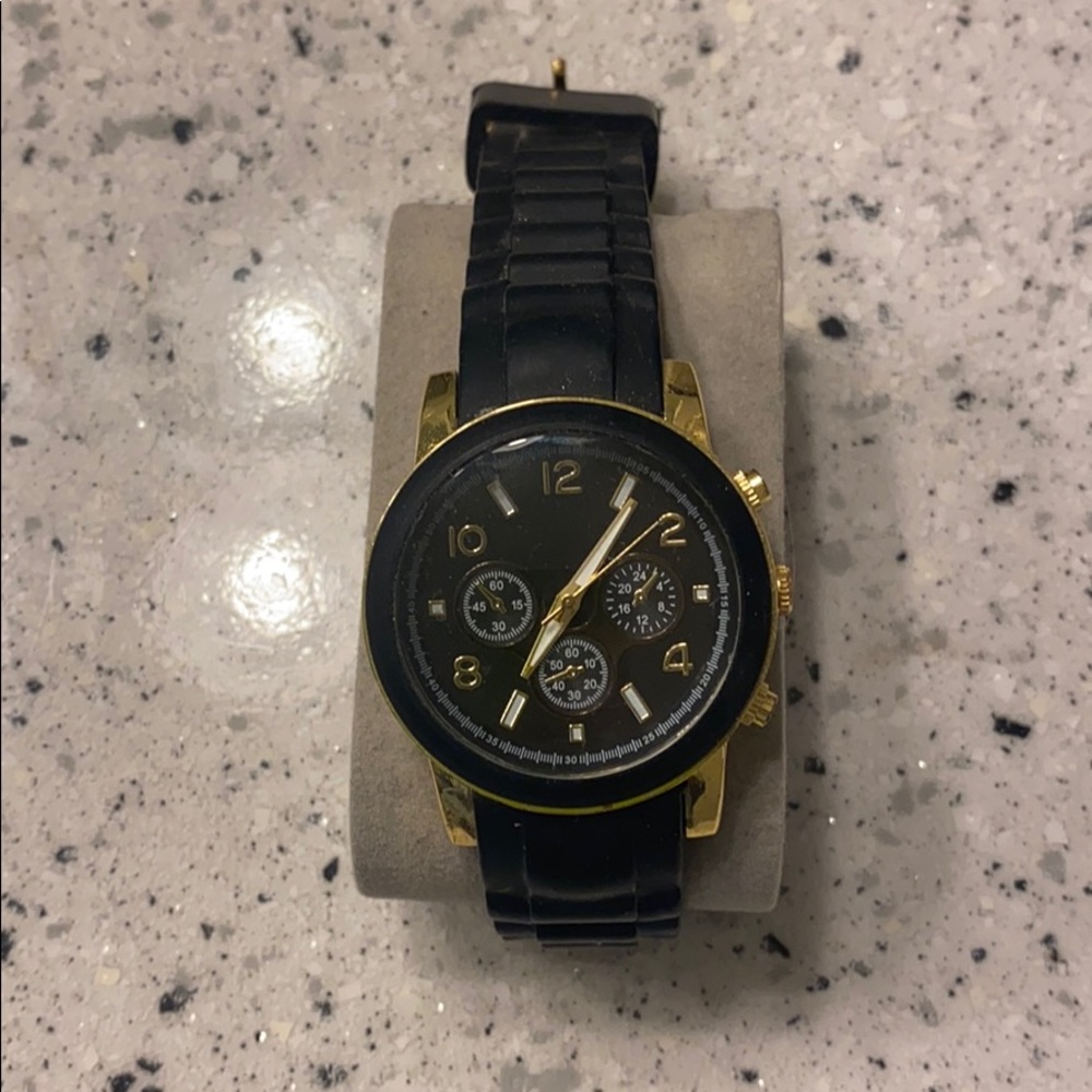 Boutique fashion watch